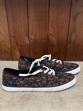 Isaac mizrahi halloween pumpkin skull sneakers women 8.5